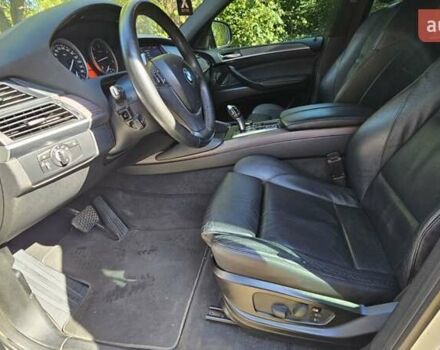 Белый БМВ Х6, объемом двигателя 3 л и пробегом 242 тыс. км за 20900 $, фото 16 на Automoto.ua