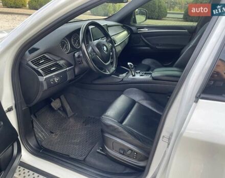 Белый БМВ Х6, объемом двигателя 3 л и пробегом 86 тыс. км за 19999 $, фото 58 на Automoto.ua