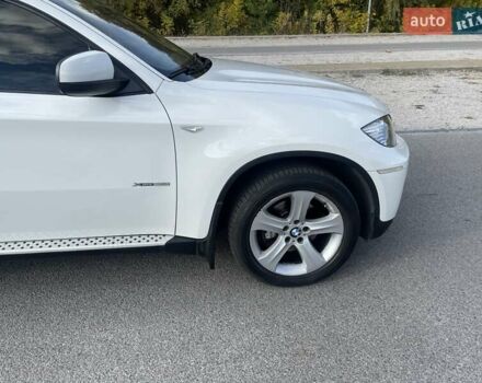 Белый БМВ Х6, объемом двигателя 3 л и пробегом 86 тыс. км за 19999 $, фото 56 на Automoto.ua
