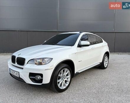 Белый БМВ Х6, объемом двигателя 3 л и пробегом 245 тыс. км за 15650 $, фото 13 на Automoto.ua