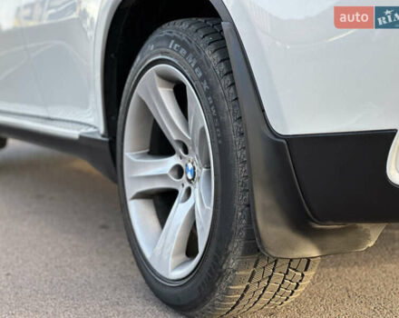 Белый БМВ Х6, объемом двигателя 3 л и пробегом 320 тыс. км за 18850 $, фото 16 на Automoto.ua