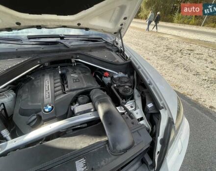 Белый БМВ Х6, объемом двигателя 3 л и пробегом 86 тыс. км за 19999 $, фото 85 на Automoto.ua