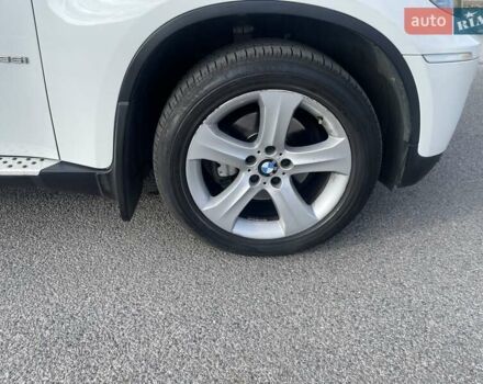 Белый БМВ Х6, объемом двигателя 3 л и пробегом 86 тыс. км за 19999 $, фото 57 на Automoto.ua