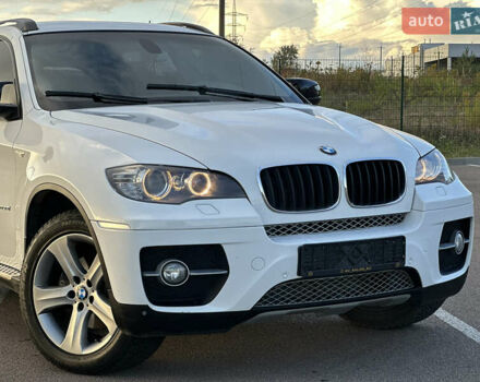 Белый БМВ Х6, объемом двигателя 3 л и пробегом 320 тыс. км за 18850 $, фото 3 на Automoto.ua
