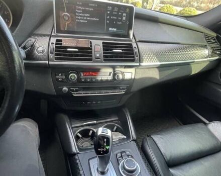 Белый БМВ Х6, объемом двигателя 3 л и пробегом 86 тыс. км за 19999 $, фото 94 на Automoto.ua