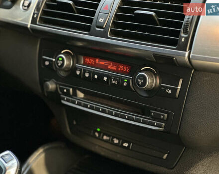 Белый БМВ Х6, объемом двигателя 3 л и пробегом 320 тыс. км за 18850 $, фото 28 на Automoto.ua