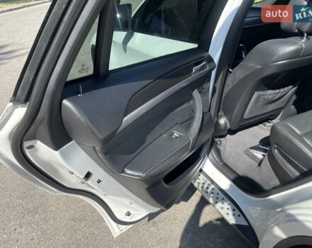 Белый БМВ Х6, объемом двигателя 3 л и пробегом 86 тыс. км за 19999 $, фото 15 на Automoto.ua