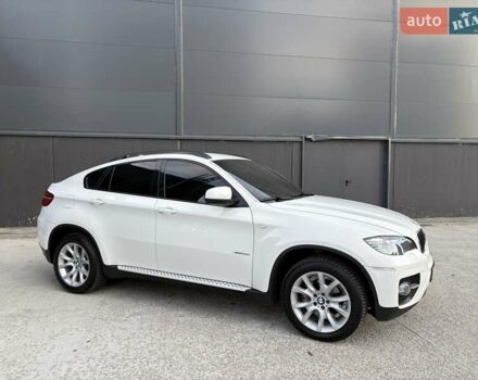 Белый БМВ Х6, объемом двигателя 3 л и пробегом 245 тыс. км за 15650 $, фото 31 на Automoto.ua