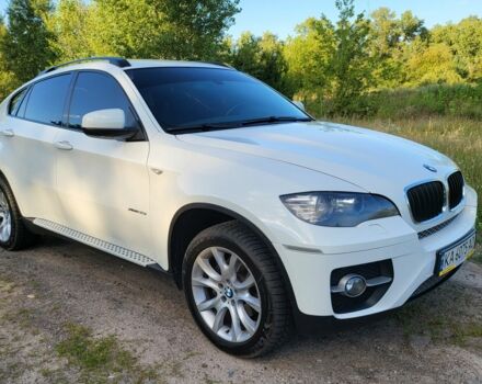 Белый БМВ Х6, объемом двигателя 3 л и пробегом 244 тыс. км за 408 $, фото 2 на Automoto.ua