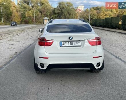 Белый БМВ Х6, объемом двигателя 3 л и пробегом 86 тыс. км за 19999 $, фото 52 на Automoto.ua