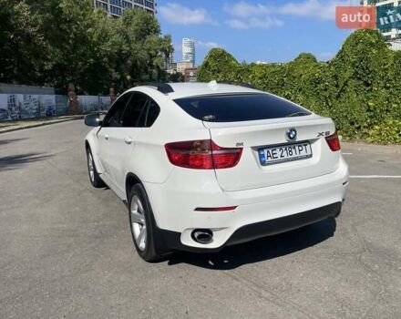 Белый БМВ Х6, объемом двигателя 3 л и пробегом 86 тыс. км за 19999 $, фото 6 на Automoto.ua