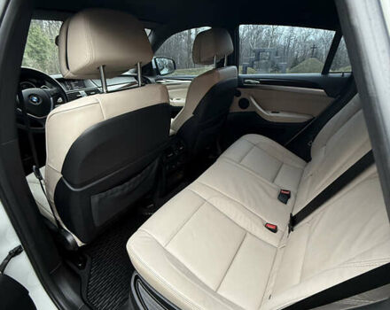 Белый БМВ Х6, объемом двигателя 2.99 л и пробегом 150 тыс. км за 17000 $, фото 13 на Automoto.ua
