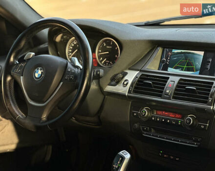 Белый БМВ Х6, объемом двигателя 3 л и пробегом 320 тыс. км за 18850 $, фото 24 на Automoto.ua