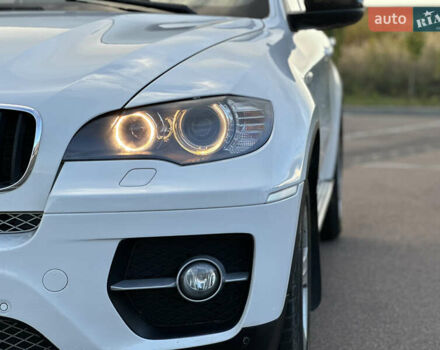 Белый БМВ Х6, объемом двигателя 3 л и пробегом 320 тыс. км за 18850 $, фото 10 на Automoto.ua