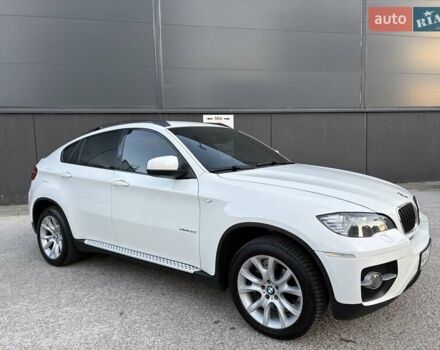 Белый БМВ Х6, объемом двигателя 3 л и пробегом 245 тыс. км за 15650 $, фото 6 на Automoto.ua