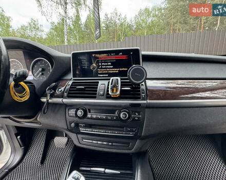 БМВ Х6 2012 в Киеве на Automoto.ua Белый БМВ Х6, объемом двигателя 2.98 л и пробегом 155 тыс. км за 17000 $, фото 43 на Automoto.ua