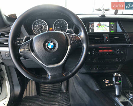 Білий БМВ Х6, об'ємом двигуна 3 л та пробігом 211 тис. км за 21700 $, фото 7 на Automoto.ua
