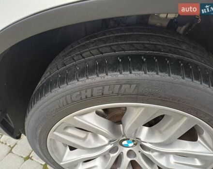 Білий БМВ Х6, об'ємом двигуна 3 л та пробігом 283 тис. км за 25500 $, фото 22 на Automoto.ua
