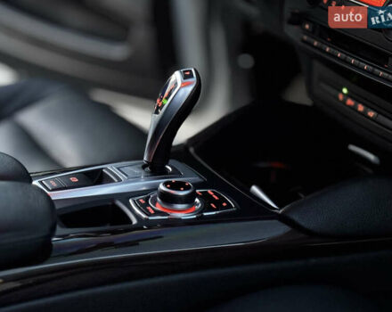 Белый БМВ Х6, объемом двигателя 3 л и пробегом 200 тыс. км за 22800 $, фото 62 на Automoto.ua