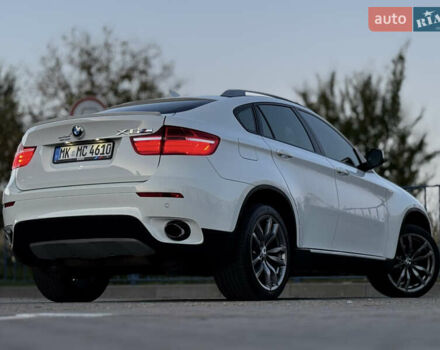 Белый БМВ Х6, объемом двигателя 3 л и пробегом 200 тыс. км за 22800 $, фото 31 на Automoto.ua