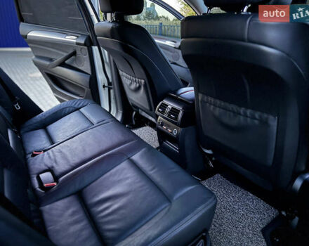 Белый БМВ Х6, объемом двигателя 3 л и пробегом 200 тыс. км за 22800 $, фото 76 на Automoto.ua