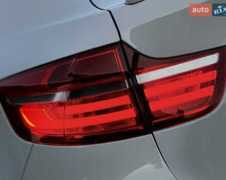 Белый БМВ Х6, объемом двигателя 3 л и пробегом 200 тыс. км за 22800 $, фото 17 на Automoto.ua