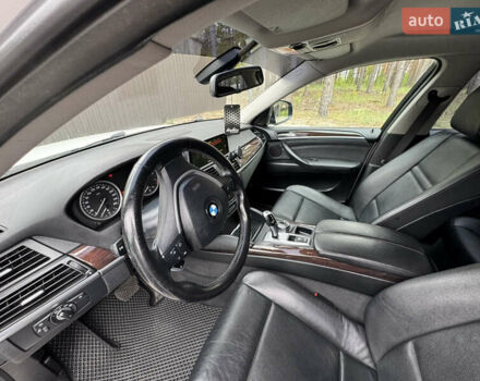 БМВ Х6 2012 в Киеве на Automoto.ua Белый БМВ Х6, объемом двигателя 2.98 л и пробегом 155 тыс. км за 17000 $, фото 42 на Automoto.ua