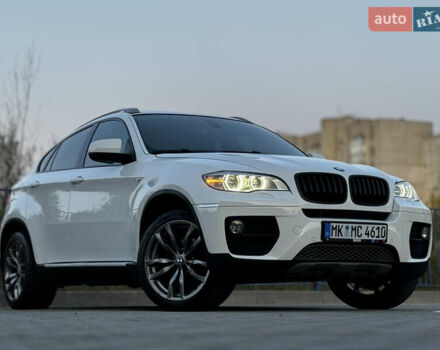 Белый БМВ Х6, объемом двигателя 3 л и пробегом 200 тыс. км за 22800 $, фото 27 на Automoto.ua