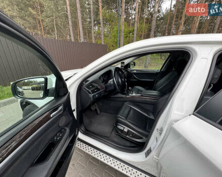 БМВ Х6 2012 в Киеве на Automoto.ua Белый БМВ Х6, объемом двигателя 2.98 л и пробегом 155 тыс. км за 17000 $, фото 44 на Automoto.ua