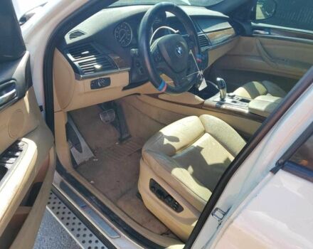 Білий БМВ Х6, об'ємом двигуна 4.4 л та пробігом 189 тис. км за 2500 $, фото 7 на Automoto.ua