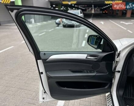 Білий БМВ Х6, об'ємом двигуна 3 л та пробігом 81 тис. км за 21500 $, фото 15 на Automoto.ua