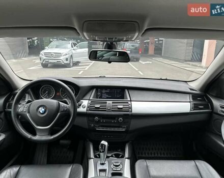 Білий БМВ Х6, об'ємом двигуна 3 л та пробігом 81 тис. км за 21500 $, фото 20 на Automoto.ua