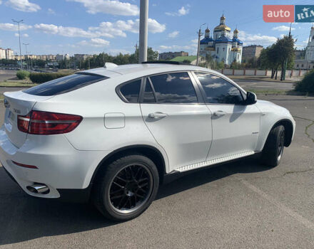 Белый БМВ Х6, объемом двигателя 3 л и пробегом 215 тыс. км за 21500 $, фото 4 на Automoto.ua