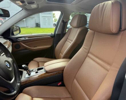 Білий БМВ Х6, об'ємом двигуна 3 л та пробігом 130 тис. км за 12950 $, фото 6 на Automoto.ua