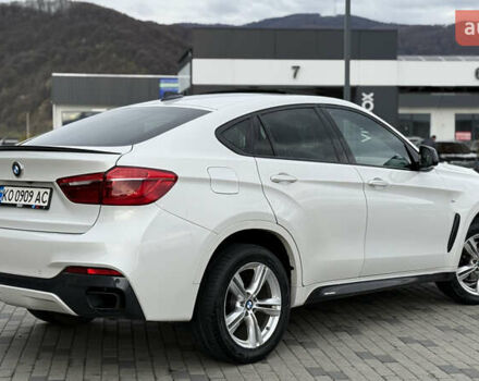 Белый БМВ Х6, объемом двигателя 2.99 л и пробегом 220 тыс. км за 36500 $, фото 6 на Automoto.ua