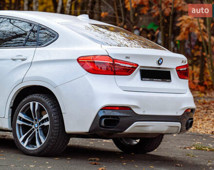 Белый БМВ Х6, объемом двигателя 4.39 л и пробегом 135 тыс. км за 42300 $, фото 4 на Automoto.ua