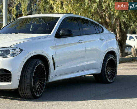 Белый БМВ Х6, объемом двигателя 4.39 л и пробегом 152 тыс. км за 38000 $, фото 3 на Automoto.ua