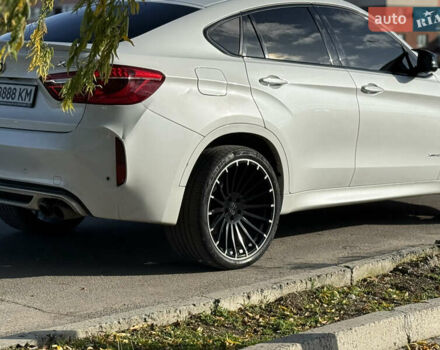 Белый БМВ Х6, объемом двигателя 4.39 л и пробегом 152 тыс. км за 38000 $, фото 6 на Automoto.ua