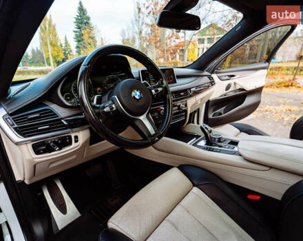 Белый БМВ Х6, объемом двигателя 4.39 л и пробегом 135 тыс. км за 42300 $, фото 12 на Automoto.ua