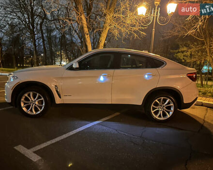 Білий БМВ Х6, об'ємом двигуна 2.98 л та пробігом 179 тис. км за 27500 $, фото 7 на Automoto.ua