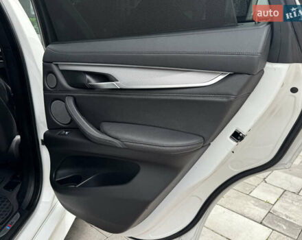 Білий БМВ Х6, об'ємом двигуна 3 л та пробігом 156 тис. км за 27777 $, фото 21 на Automoto.ua