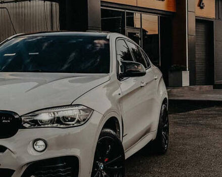 Белый БМВ Х6, объемом двигателя 2.98 л и пробегом 180 тыс. км за 27500 $, фото 3 на Automoto.ua