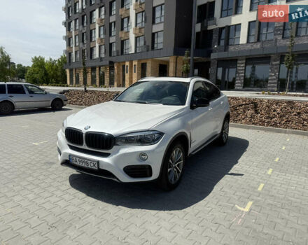 Белый БМВ Х6, объемом двигателя 2.99 л и пробегом 134 тыс. км за 35888 $, фото 10 на Automoto.ua