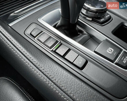 Білий БМВ Х6, об'ємом двигуна 3 л та пробігом 156 тис. км за 27777 $, фото 35 на Automoto.ua