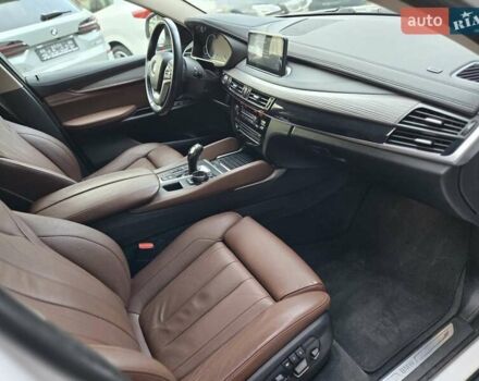 Білий БМВ Х6, об'ємом двигуна 2.99 л та пробігом 190 тис. км за 28999 $, фото 18 на Automoto.ua
