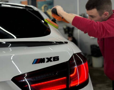 Белый БМВ Х6, объемом двигателя 2.98 л и пробегом 180 тыс. км за 27500 $, фото 7 на Automoto.ua