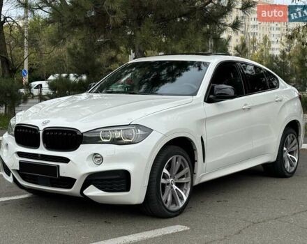 Белый БМВ Х6, объемом двигателя 4.39 л и пробегом 160 тыс. км за 32500 $, фото 6 на Automoto.ua