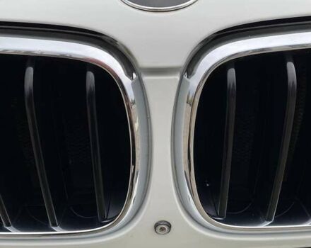 Білий БМВ Х6, об'ємом двигуна 2.99 л та пробігом 137 тис. км за 32500 $, фото 16 на Automoto.ua