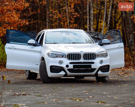 Белый БМВ Х6, объемом двигателя 4.39 л и пробегом 135 тыс. км за 42300 $, фото 1 на Automoto.ua