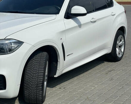 Білий БМВ Х6, об'ємом двигуна 2.99 л та пробігом 97 тис. км за 41500 $, фото 5 на Automoto.ua